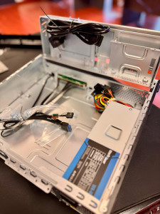 Gabinete Starkgear Sff Combo Matx Con Fuente